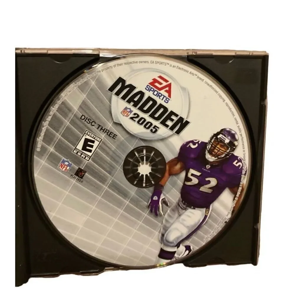 Lot of 11 PC CD-ROM Games Computer Madden 2002 2005 Bass Hunter Paintball Paint